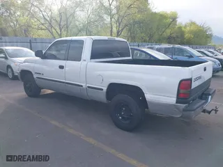 1998 Dodge Ram 1500 with VIN 3B7HC13Z7WG213476, listed as a IAAI auction lot 42116318 with 172,921 mi miles. Bid and sale history available at carsss.com. Image 3.
