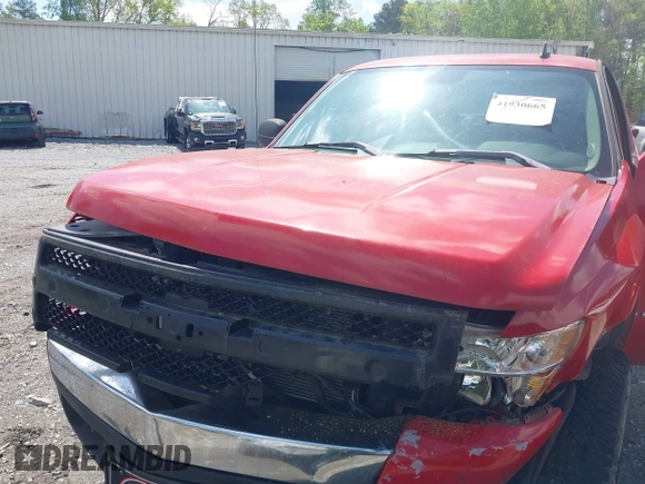 2007 Chevrolet Silverado 1500 1LT with VIN 2GCEK19JX71609175, listed as a IAAI auction lot 41930665 with 163,202 mi miles and . Bid and sale history available at DreamBid. Image 10.