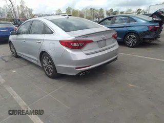 2015 Hyundai Sonata Limited with VIN 5NPE34AF8FH084569, listed as a IAAI auction lot 41914841 with 94,685 mi miles and . Bid and sale history available at carsss.com. Image 3.