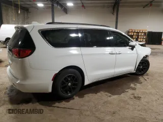 2020 Chrysler Voyager LXi z VIN 2C4RC1DG2LR172519, wystawiony jako Copart lot #52283325 z przebiegiem 112 394 mil mil oraz Szkoda całkowita • Salvage title. Historia ofert i sprzedaży dostępna na DreamBid. Obrazek 3.
