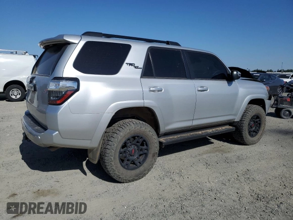 2020 Toyota 4Runner SR5 with VIN JTEBU5JR6L5796327, listed as a Copart auction lot 58656965 with 64,678 mi miles and Salvage title. Bid and sale history available at DreamBid. Image 3.