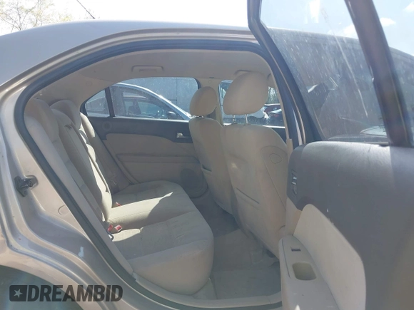 2007 Ford Fusion SEL with VIN 3FAHP081X7R172709, listed as a IAAI auction lot 42018164 with 156,931 mi miles. Bid and sale history available at carsss.com. Image 8.
