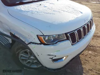 2018 Jeep Grand Cherokee Laredo E with VIN 1C4RJFAG0JC298441, listed as a IAAI auction lot 41748555 with 144,606 mi miles. Bid and sale history available at carsss.com. Image 17.
