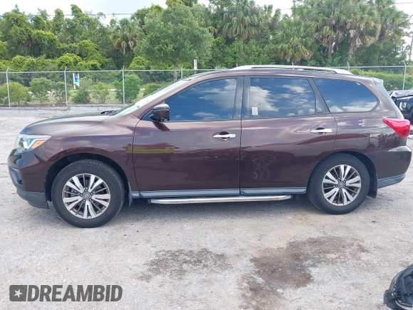 2019 Nissan Pathfinder SL z VIN 5N1DR2MN3KC581063, wystawiony jako IAAI lot #42311710 z przebiegiem 142 252 mil mil oraz . Historia ofert i sprzedaży dostępna na DreamBid. Obrazek 14.