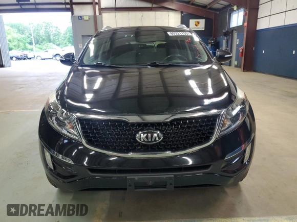 2015 Kia Sportage EX z VIN KNDPC3ACXF7784672, wystawiony jako Copart lot #60521155 z przebiegiem 121 550 mil mil oraz Czysty tytuł • Clean title. Historia ofert i sprzedaży dostępna na DreamBid. Obrazek 5.