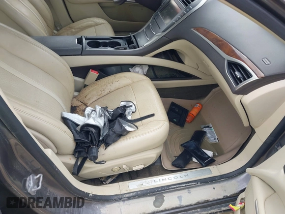 2014 Lincoln MKZ Hybrid with VIN 3LN6L2LU1ER814964, listed as a IAAI auction lot 40712613 with Not provided miles and . Bid and sale history available at DreamBid. Image 5.