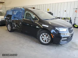 2022 Chrysler Pacifica Touring L with VIN 2C4RC1BG0NR190345, listed as a Copart auction lot 51518645 with 59,286 mi miles and Clean Title. Bid and sale history available at carsss.com. Image 4.