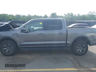 2023 Ford F-150 Lightning Pro с VIN 1FT6W1EVXPWG49668, выставлен на аукционе IAAI как лот 42269881 с пробегом 15 012 миль миль и . История ставок и продаж доступна на DreamBid. Изображение 14.