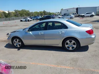 2006 Acura RL with VIN JH4KB16556C007009, listed as a IAAI auction lot 42544310 with 232,005 mi miles and . Bid and sale history available at DreamBid. Image 14.