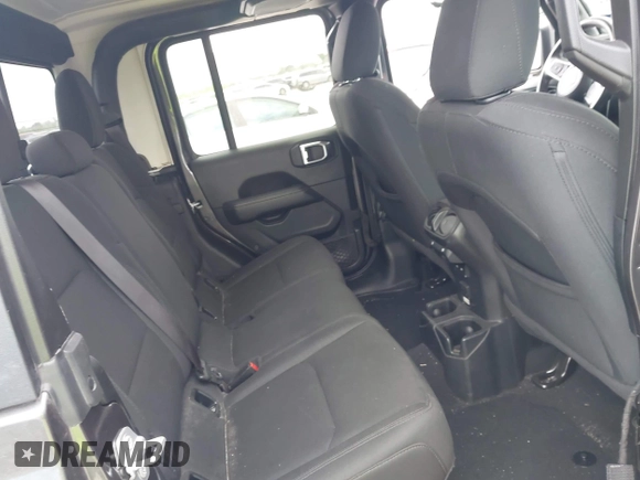 2020 Jeep Gladiator Overland with VIN 1C6HJTFG8LL166086, listed as a IAAI auction lot 42016222 with 102,232 mi miles and . Bid and sale history available at DreamBid. Image 8.