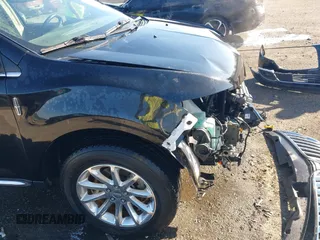 2014 Lincoln MKX with VIN 2LMDJ6JK1EBL18295, listed as a IAAI auction lot 41658053 with 93,931 mi miles. Bid and sale history available at carsss.com. Image 18.