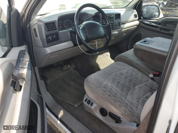 2000 Ford Super Duty F-250 XL with VIN 3FTNX21S5YMA58370, listed as a Copart auction lot 75442404 with 194,775 mi miles and Salvage Title. Bid and sale history available at carsss.com. Image 8.
