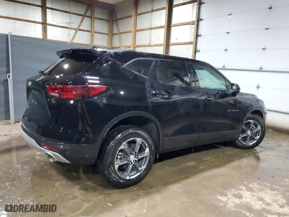 2025 Chevrolet Blazer LT with VIN 3GNKBHR46SS153542, listed as a Copart auction lot 46517575 with 3,632 mi miles and Clean Title. Bid and sale history available at carsss.com. Image 3.