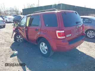 2008 Ford Escape XLT с VIN 1FMCU93128KC67811, выставлен на аукционе IAAI как лот 41994420 с пробегом 128 289 миль миль и . История ставок и продаж доступна на DreamBid. Изображение 3.