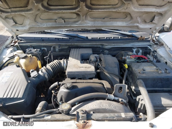 2005 Chevrolet Colorado LS Z71 with VIN 1GCDT196058151516, listed as a IAAI auction lot 41557625 with 214,045 mi miles. Bid and sale history available at carsss.com. Image 10.