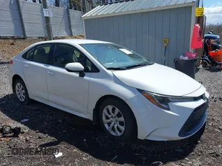 2023 Toyota Corolla LE z VIN JTDB4MEE9P3014383, wystawiony jako IAAI lot #42045056 z przebiegiem 32 459 mil mil oraz . Historia ofert i sprzedaży dostępna na DreamBid. Obrazek 1.