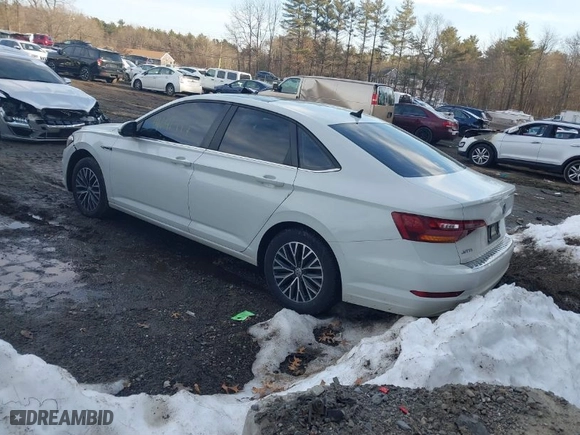 2019 Volkswagen Jetta SEL with VIN 3VWE57BU6KM167153, listed as a IAAI auction lot 41641914 with 90,881 mi miles. Bid and sale history available at carsss.com. Image 3.