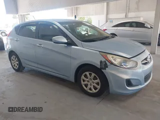 2012 Hyundai Accent GS z VIN KMHCT5AEXCU040770, wystawiony jako IAAI lot #42265628 z przebiegiem 139 595 mil mil oraz . Historia ofert i sprzedaży dostępna na DreamBid. Obrazek 1.
