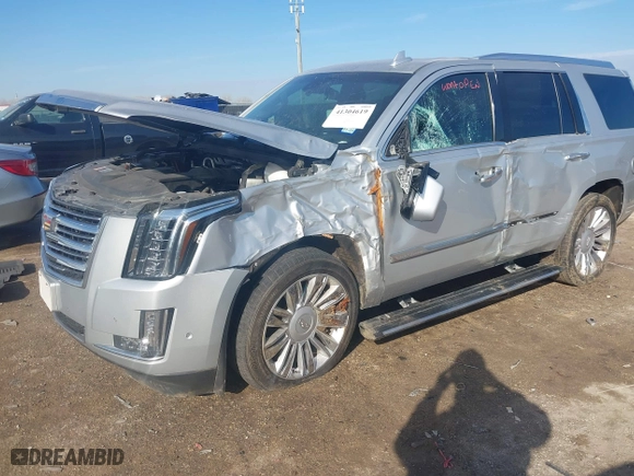 2018 Cadillac Escalade Platinum with VIN 1GYS4DKJXJR221798, listed as a IAAI auction lot 41304619 with 108,281 mi miles. Bid and sale history available at carsss.com. Image 17.