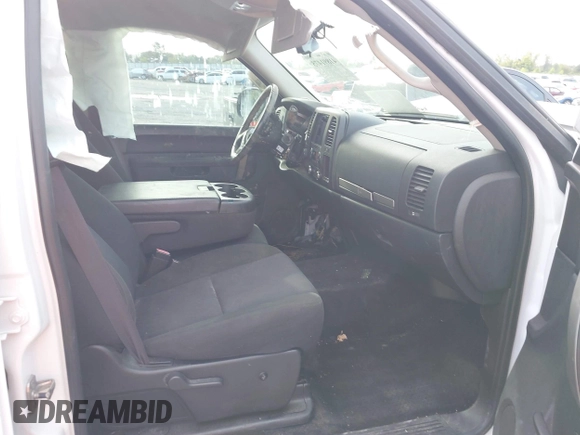 2011 Chevrolet Silverado 1500 LT with VIN 3GCPKSE36BG219504, listed as a IAAI auction lot 41891475 with 189,240 mi miles. Bid and sale history available at carsss.com. Image 5.