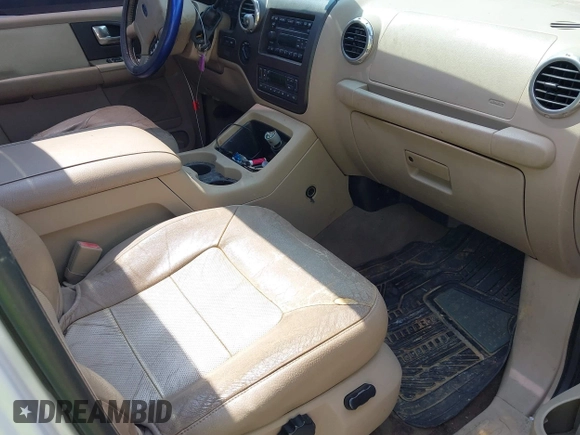 2004 Ford Expedition Eddie Bauer with VIN 1FMFU18L44LA69020, listed as a IAAI auction lot 42596968 with 312,546 mi miles and . Bid and sale history available at DreamBid. Image 5.
