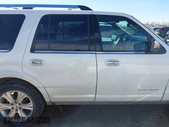 2015 Ford Expedition Platinum with VIN 1FMJU1LT5FEF39404, listed as a IAAI auction lot 41435543 with 147,218 mi miles and . Bid and sale history available at DreamBid. Image 13.