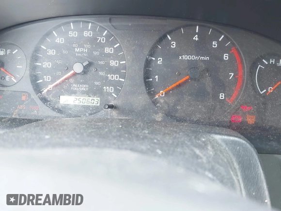 2000 Nissan Xterra XE with VIN 5N1ED28Y9YC604703, listed as a IAAI auction lot 42095801 with 250,603 mi miles. Bid and sale history available at carsss.com. Image 7.