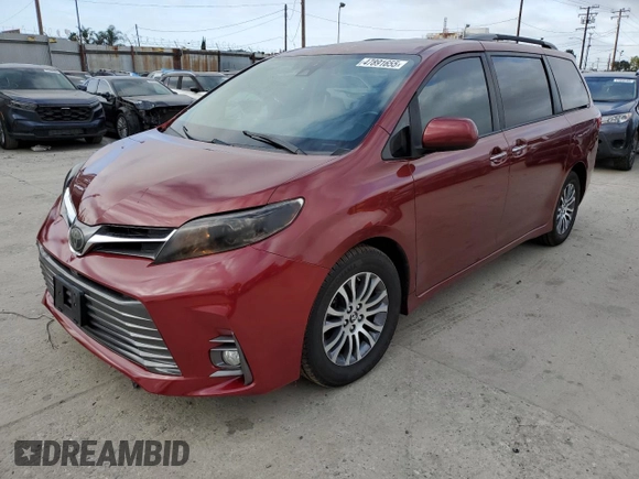 2018 Toyota Sienna XLE Auto Access Seat with VIN 5TDYZ3DC8JS932914, listed as a Copart auction lot 47891655 with 112,009 mi miles and Salvage Title. Bid and sale history available at carsss.com. Image 1.