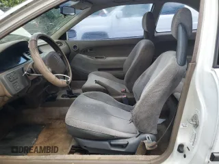 1993 Honda Civic z VIN 1HGEJ116XPL055531, wystawiony jako Copart lot #56833085 z przebiegiem 390 188 mil mil oraz Czysty tytuł • Clean title. Historia ofert i sprzedaży dostępna na DreamBid. Obrazek 7.