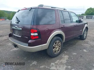 2007 Ford Explorer Eddie Bauer с VIN 1FMEU74867UA96850, выставлен на аукционе IAAI как лот 42342510 с пробегом 265 583 миль миль и . История ставок и продаж доступна на DreamBid. Изображение 4.
