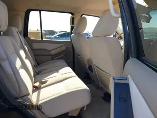 2010 Ford Explorer XLT z VIN 1FMEU6DE6AUA59210, wystawiony jako IAAI lot #41999624 z przebiegiem 131 373 mil mil oraz . Historia ofert i sprzedaży dostępna na DreamBid. Obrazek 8.