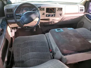 1999 Ford F-350 XL с VIN 1FTSW31F5XED06698, выставлен на аукционе Copart как лот 85551334 с пробегом 313 246 миль миль и Списание • Salvage title. История ставок и продаж доступна на DreamBid. Изображение 8.