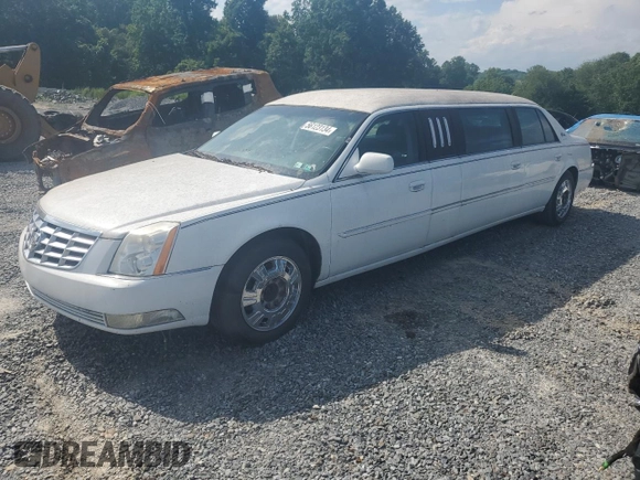 2009 Cadillac DTS Professional Limousine z VIN 1GEEK90Y09U550239, wystawiony jako Copart lot #56123134 z przebiegiem Nie podano mil oraz Szkoda całkowita • Salvage title. Historia ofert i sprzedaży dostępna na DreamBid. Obrazek 1.