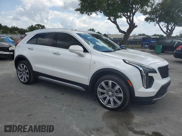 2020 Cadillac XT4 FWD Premium Luxury z VIN 1GYFZCR4XLF005029, wystawiony jako Copart lot #55274025 z przebiegiem 50 550 mil mil oraz Szkoda całkowita • Salvage title. Historia ofert i sprzedaży dostępna na DreamBid. Obrazek 4.