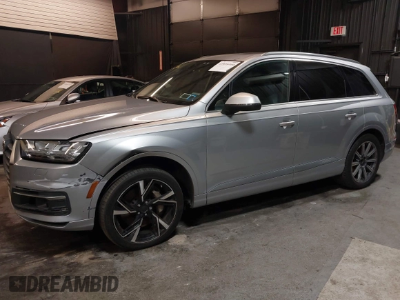 2017 Audi Q7 Premium Plus with VIN WA1LAAF76HD035953, listed as a IAAI auction lot 41816166 with 132,149 mi miles. Bid and sale history available at carsss.com. Image 18.