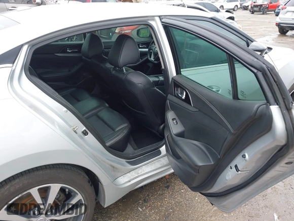 2017 Nissan Maxima SL with VIN 1N4AA6AP9HC396154, listed as a IAAI auction lot 41908840 with 107,811 mi miles and . Bid and sale history available at DreamBid. Image 8.