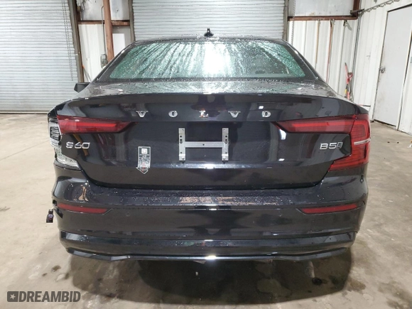2024 Volvo S60 Core Dark Theme with VIN 7JRL12TK7RG324393, listed as a Copart auction lot 49817315 with 14,985 mi miles and Salvage Title. Bid and sale history available at carsss.com. Image 6.