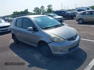 2008 Honda Fit z VIN JHMGD38418S029890, wystawiony jako IAAI lot #42465739 z przebiegiem 125 572 mil mil oraz . Historia ofert i sprzedaży dostępna na DreamBid. Obrazek 1.