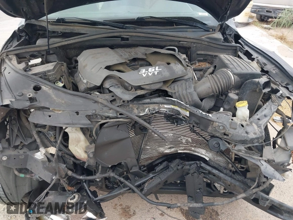2013 Dodge Durango Crew with VIN 1C4RDHDG1DC647447, listed as a IAAI auction lot 42237714 with 177,523 mi miles and . Bid and sale history available at DreamBid. Image 10.