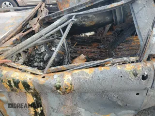 1976 Ford Bronco z VIN U15GLA26168, wystawiony jako Copart lot #83071204 z przebiegiem Nie podano mil oraz Szkoda całkowita • Salvage title. Historia ofert i sprzedaży dostępna na DreamBid. Obrazek 7.