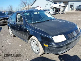 2003 Volkswagen Jetta GLS с VIN 3VWSK69M23M038677, выставлен на аукционе IAAI как лот 41760282 с пробегом 190 583 миль миль и . История ставок и продаж доступна на DreamBid. Изображение 1.