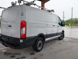 2015 Ford Transit Cargo z VIN 1FTNR1ZMXFKA45161, wystawiony jako IAAI lot #42181449 z przebiegiem 130 096 mil mil oraz . Historia ofert i sprzedaży dostępna na DreamBid. Obrazek 4.