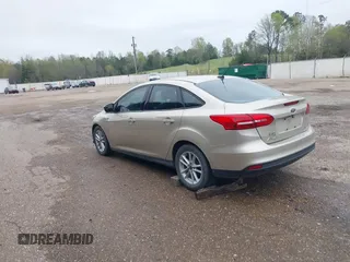 2017 Ford Focus SE with VIN 1FADP3F28HL236581, listed as a IAAI auction lot 41911991 with 61,990 mi miles. Bid and sale history available at carsss.com. Image 3.