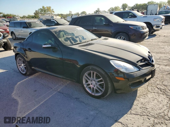 2008 Mercedes-Benz SLK-Class 3.0L with VIN WDBWK54F58F188487, listed as a Copart auction lot 71207744 with 85,281 mi miles and Salvage Title. Bid and sale history available at carsss.com. Image 4.