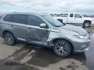 2018 Mitsubishi Outlander SE with VIN JA4AD3A31JZ016055, listed as a IAAI auction lot 42245714 with 97,448 mi miles and . Bid and sale history available at DreamBid. Image 6.