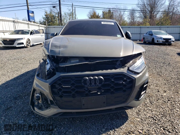 2023 Audi Q5 S line Premium Plus z VIN WA1EAAFY6P2136552, wystawiony jako Copart lot #49588345 z przebiegiem 48 874 mil mil oraz Szkoda całkowita • Salvage title. Historia ofert i sprzedaży dostępna na DreamBid. Obrazek 5.
