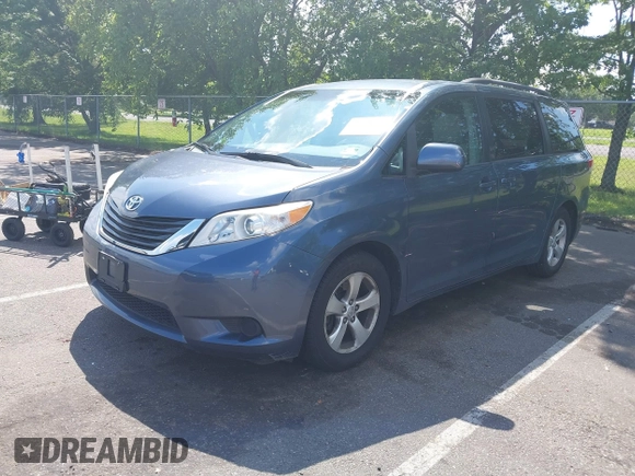 2014 Toyota Sienna LE AAS with VIN 5TDKK3DC6ES458218, listed as a IAAI auction lot 42670342 with 79,213 mi miles and . Bid and sale history available at DreamBid. Image 17.