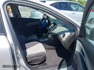 2015 Chevrolet Cruze LS with VIN 1G1PA5SH8F7275538, listed as a IAAI auction lot 42048660 with 132,977 mi miles. Bid and sale history available at carsss.com. Image 5.