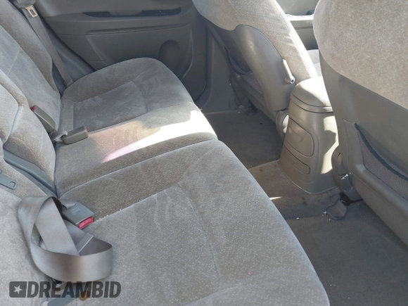2004 Hyundai Santa Fe GLS with VIN KM8SC73D74U675555, listed as a IAAI auction lot 42021978 with 198,778 mi miles. Bid and sale history available at carsss.com. Image 8.