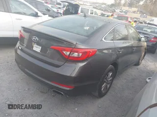 2015 Hyundai Sonata SE z VIN 5NPE24AF2FH258669, wystawiony jako IAAI lot #41901034 z przebiegiem 125 310 mil mil oraz . Historia ofert i sprzedaży dostępna na DreamBid. Obrazek 4.